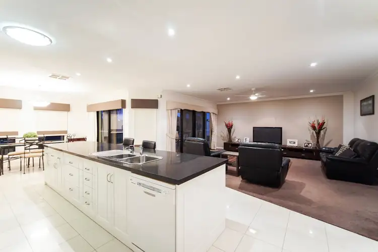 Second view of Homely house listing, 4 Akron Court, Mildura VIC 3500