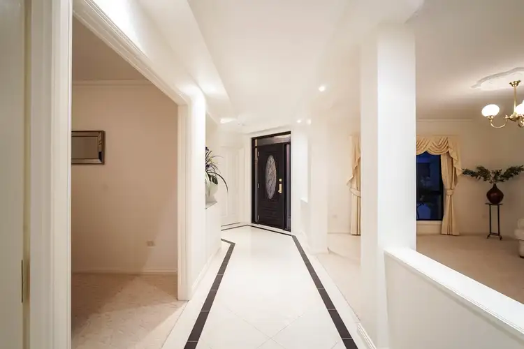 Sixth view of Homely house listing, 4 Akron Court, Mildura VIC 3500