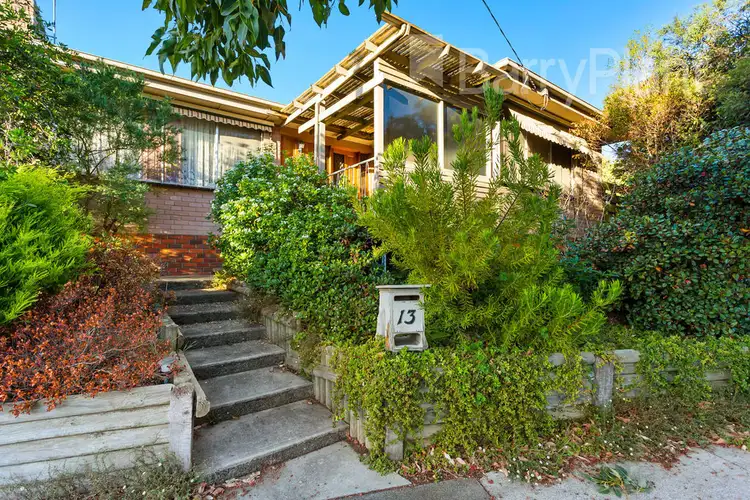 13 Tamala Avenue, Notting Hill VIC 3168