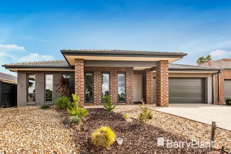 35 Bangalay Drive, Brookfield VIC 3338