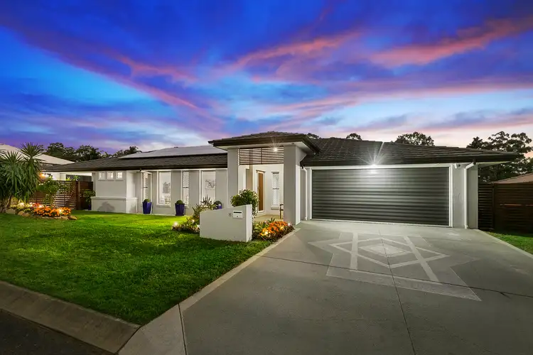6 Olsen Crescent, Wakerley QLD 4154