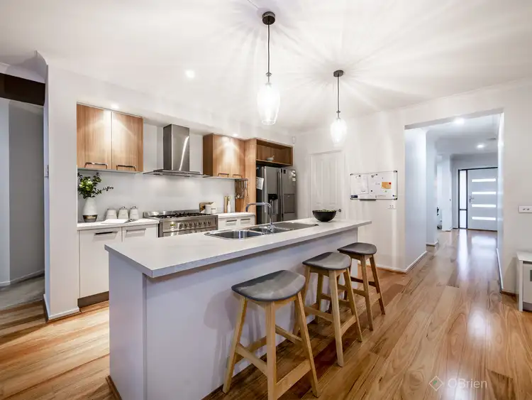 Fifth view of Homely house listing, 4 Cerbera Bend, Cranbourne North VIC 3977