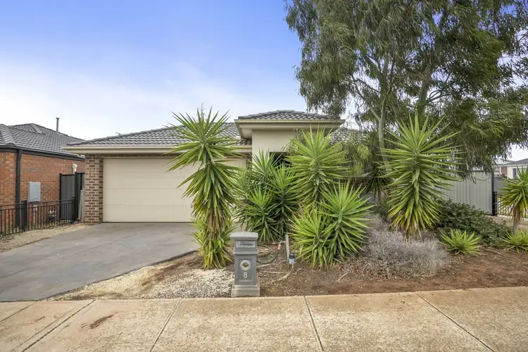 8 Eagleridge Promenade, Tarneit VIC 3029