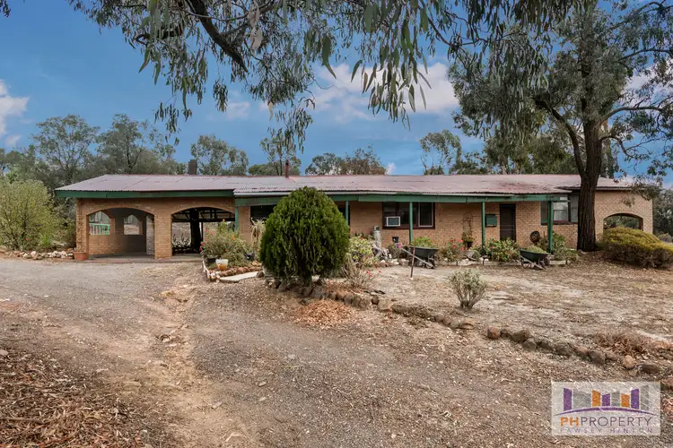 16 McCormacks Road, Eaglehawk VIC 3556