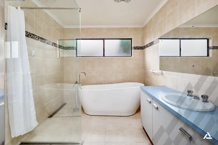 Fifth view of Homely house listing, 2 Fairchild Street, Drouin VIC 3818