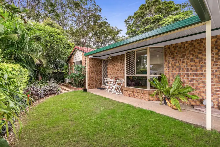 43 Amanda Street, Wynnum West QLD 4178