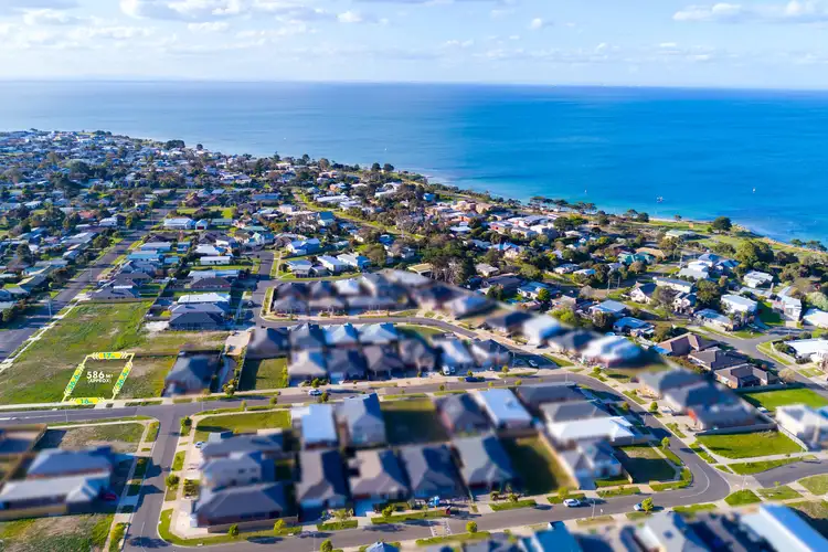 36 Half Moon Crescent, Indented Head VIC 3223