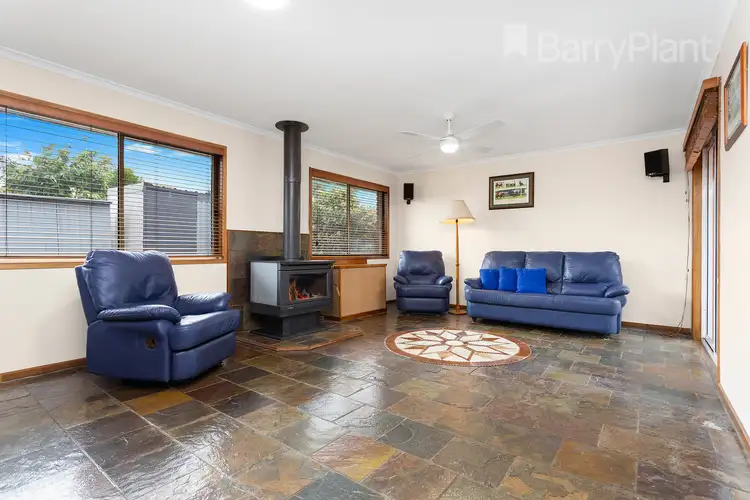 Fifth view of Homely house listing, 2 Ramsbury Street, Craigieburn VIC 3064