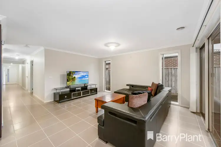 Fifth view of Homely house listing, 6 Isabella Way, Tarneit VIC 3029