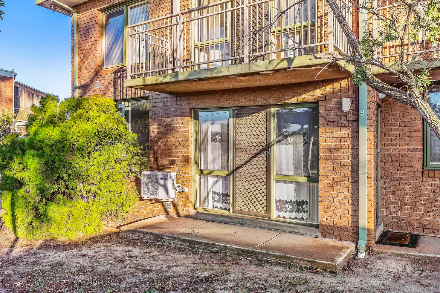 Main view of Homely apartment listing, 4/128-130 East Esplanade, St Albans VIC 3021
