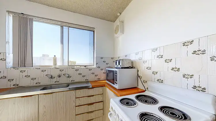 Third view of Homely unit listing, 6/11 Crest Road, Queanbeyan NSW 2620