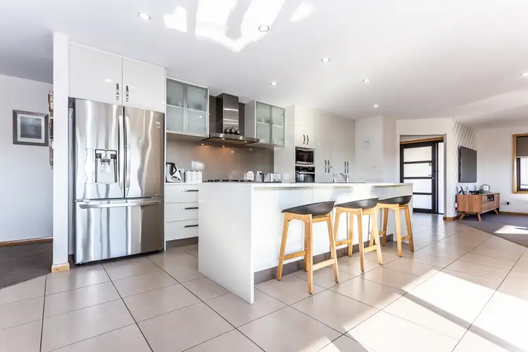 19 Rowena Court, Devonport TAS 7310
