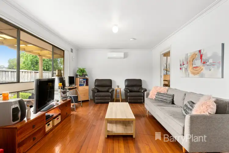 45 Laura Road, Knoxfield VIC 3180