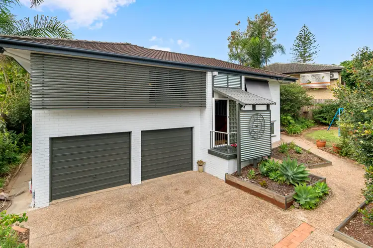 7 Euratha Street, Stafford Heights QLD 4053