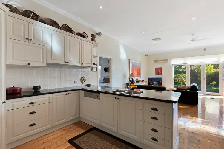 Sixth view of Homely house listing, 4 Reginald Street, Quarry Hill VIC 3550