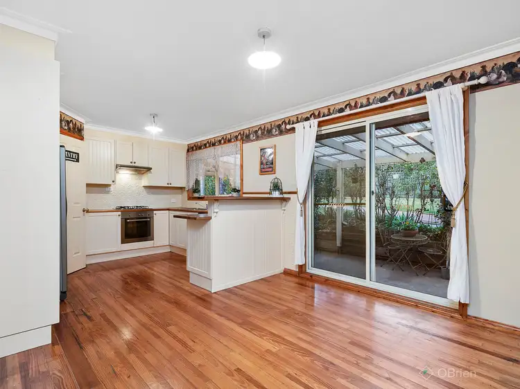 Fourth view of Homely house listing, 8 Calrossie Close, Endeavour Hills VIC 3802