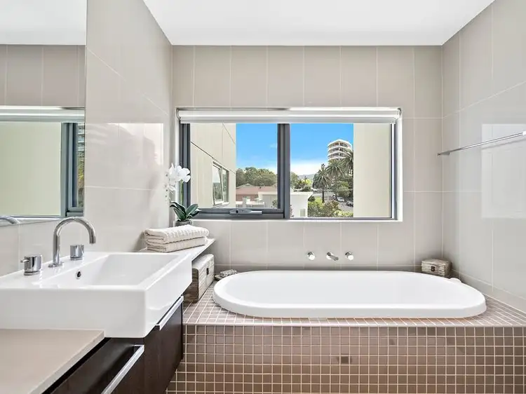 Fifth view of Homely apartment listing, 8/19-21 Gipps Street, Wollongong NSW 2500