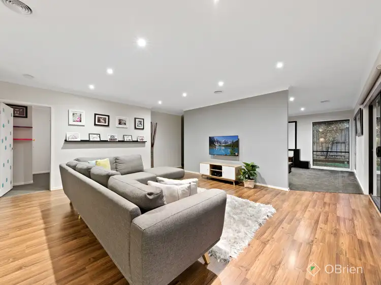 Fourth view of Homely house listing, 1 Cassinia Link, Pakenham VIC 3810