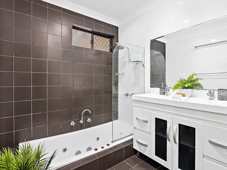 Sixth view of Homely house listing, 10 Ashley Avenue, Farmborough Heights NSW 2526