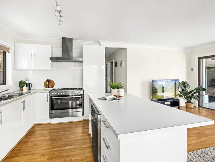 Fifth view of Homely house listing, 16 Bristol Parade, Farmborough Heights NSW 2526