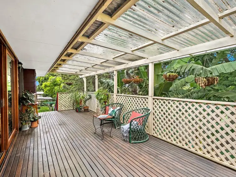 83 Stanley Avenue, Farmborough Heights NSW 2526