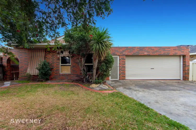 8 Santiago Street, St Albans VIC 3021