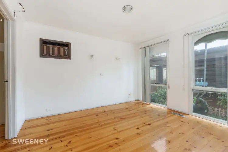 Fifth view of Homely house listing, 8 Santiago Street, St Albans VIC 3021
