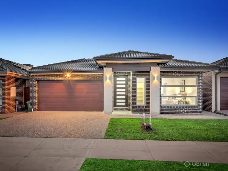 13 Tawney Road, Clyde North VIC 3978