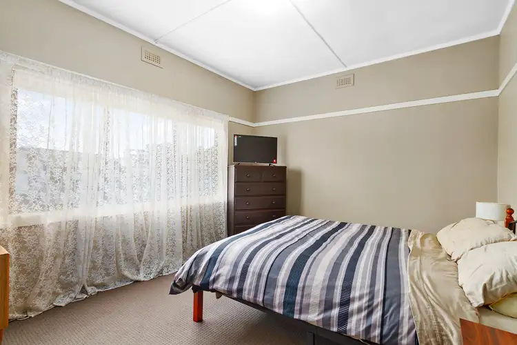 Sixth view of Homely house listing, 2 Steele Court, Traralgon VIC 3844