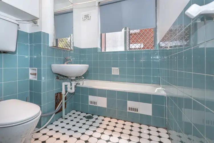 Fourth view of Homely unit listing, 1/31 Mascot Drive, Eastlakes NSW 2018