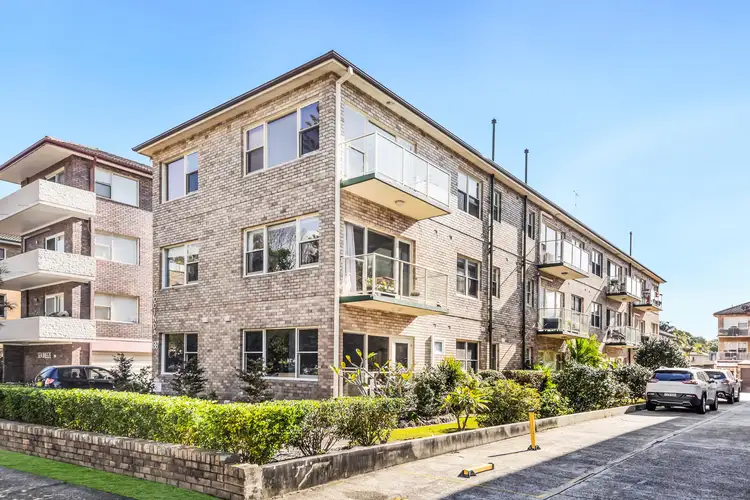 Sixth view of Homely apartment listing, 2/186 Russell Avenue, Dolls Point NSW 2219