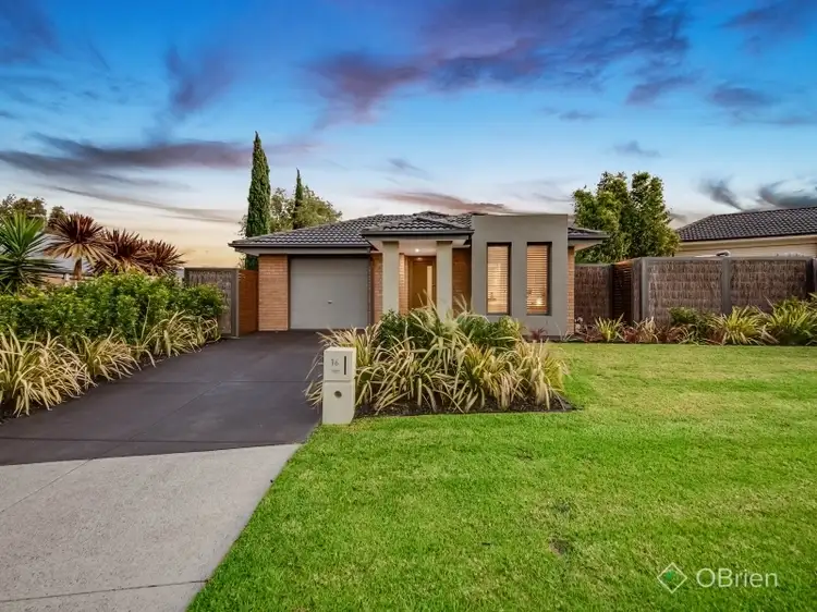 16 Natanya Drive, Pakenham VIC 3810