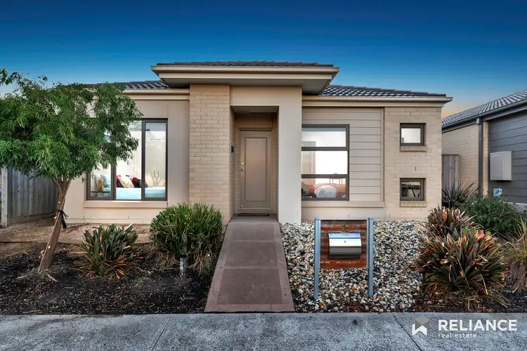 3 Shoreline Lane, Point Cook VIC 3030