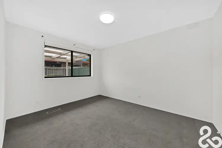 Fifth view of Homely house listing, 4 Vain Close, Mill Park VIC 3082
