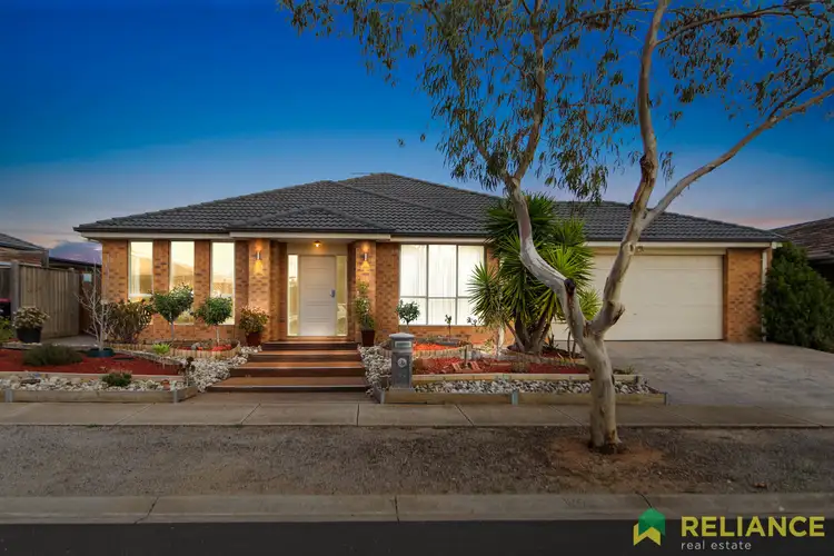 43 Stretton Drive, Brookfield VIC 3338