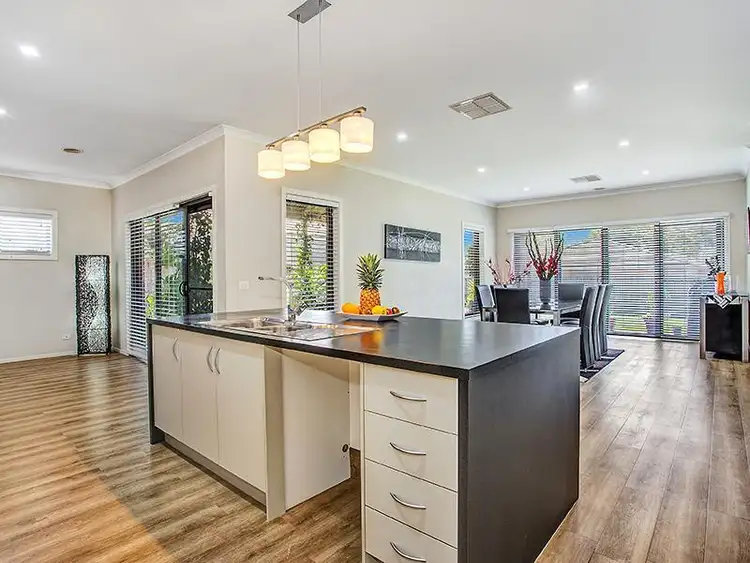 Seventh view of Homely house listing, 4 Cauduro Way, Epping VIC 3076