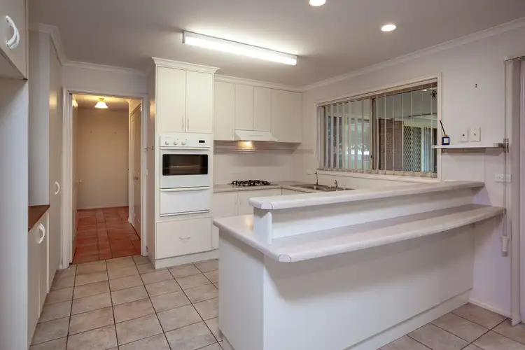Fourth view of Homely house listing, 2 Fussel Court, Wodonga VIC 3690