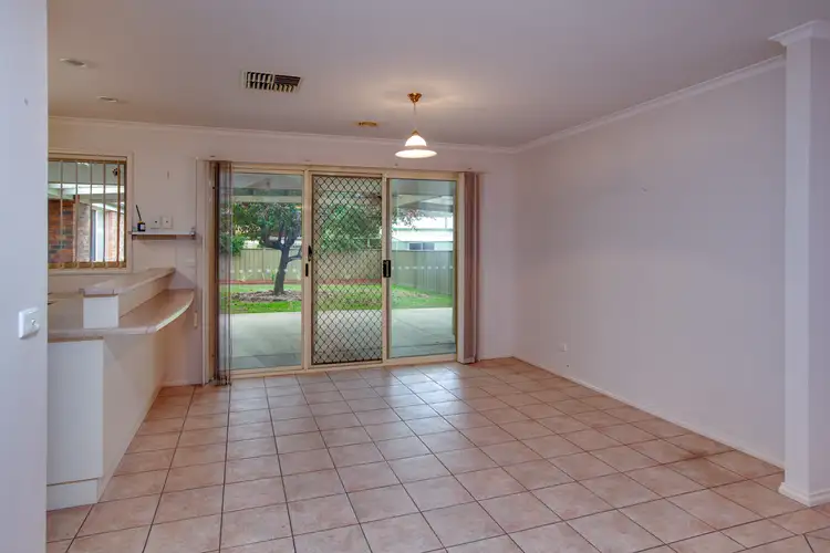 Sixth view of Homely house listing, 2 Fussel Court, Wodonga VIC 3690