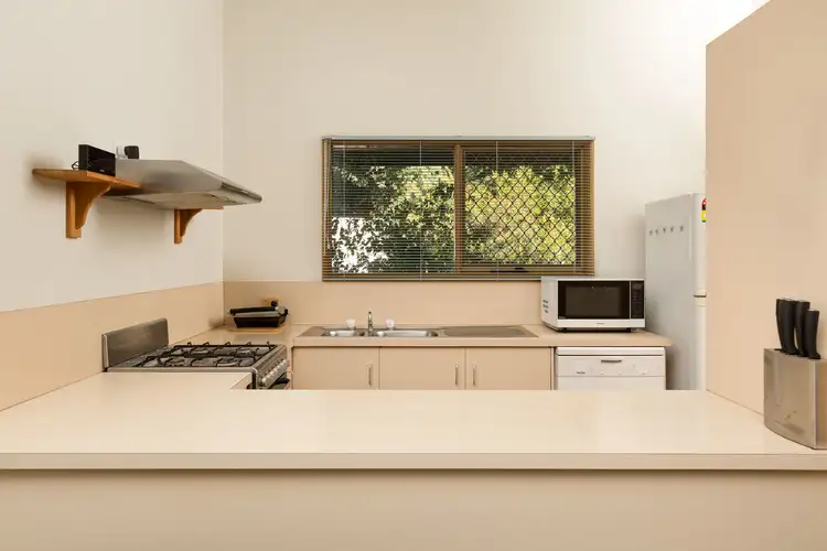 Second view of Homely unit listing, 3/7 Heckendorf Road, Wodonga VIC 3690