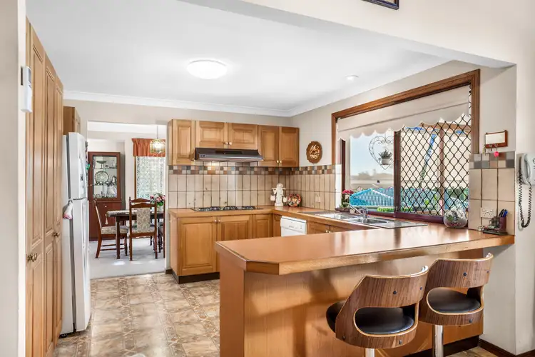 Fourth view of Homely house listing, 2 Wallen Place, Wynnum West QLD 4178