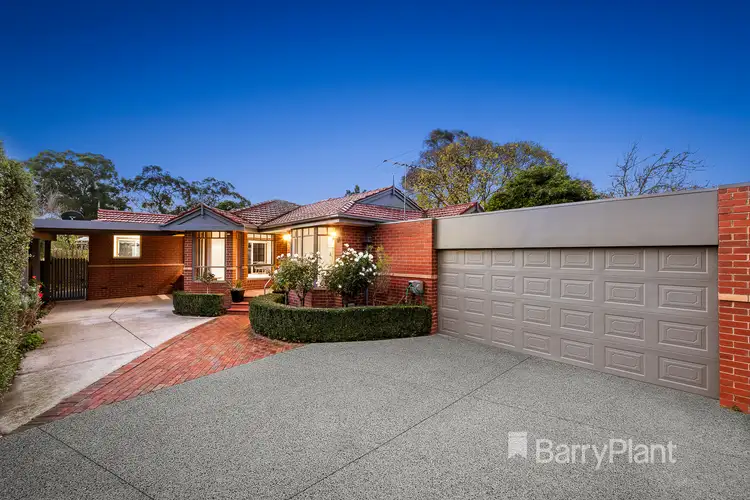 2/13 Buena Vista Drive, Montmorency VIC 3094