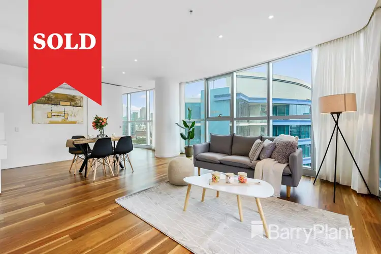 2104/231 Harbour Esplanade, Docklands VIC 3008