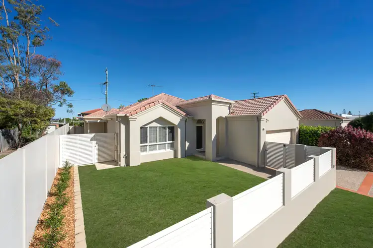 15 Oleander Place, Carindale QLD 4152