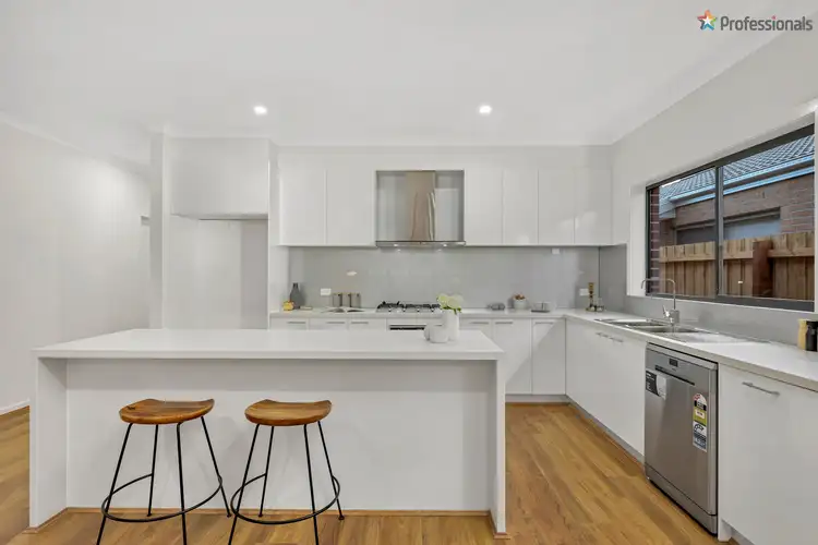 Sixth view of Homely house listing, 10 Chestnut Street, Aintree VIC 3336