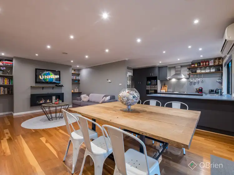30 Mathisen Terrace, Hillside VIC 3037
