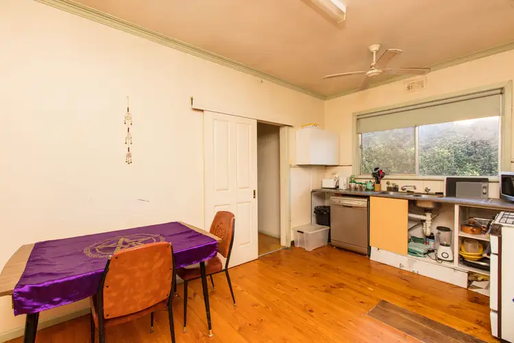 Fifth view of Homely house listing, 8 Waltham Avenue, Mildura VIC 3500