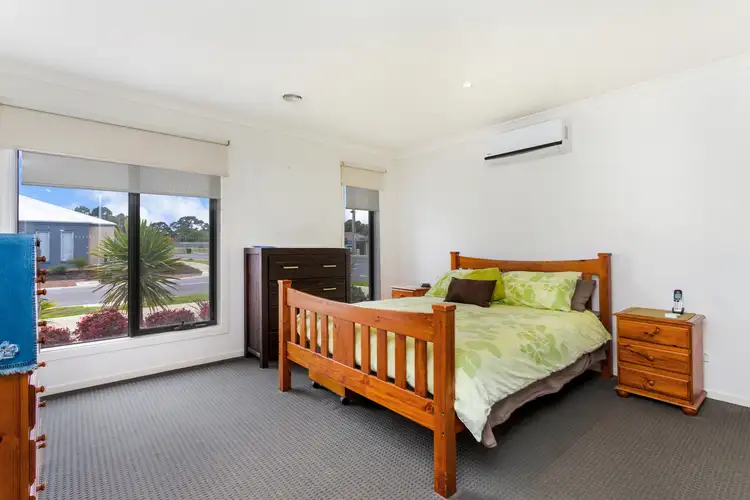 Fifth view of Homely house listing, 1 Gladeville Drive, Eaglehawk VIC 3556