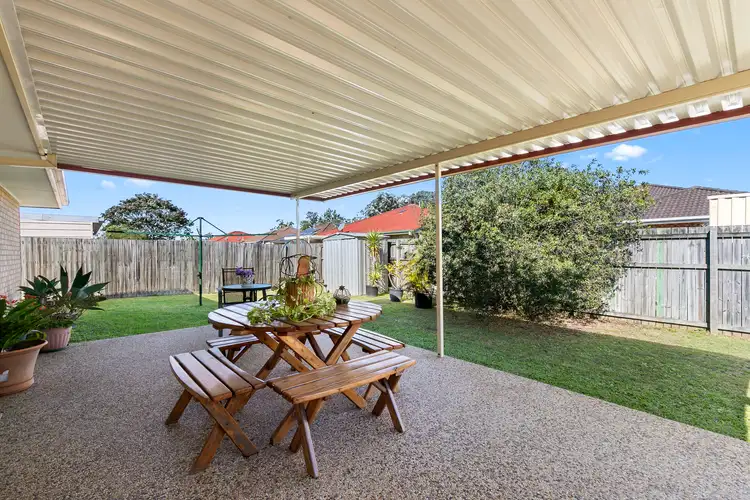 5 Virginia Place, Wynnum West QLD 4178
