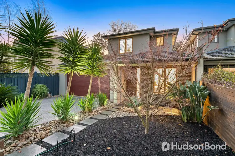 9 Rosamond Crescent, Doncaster East VIC 3109