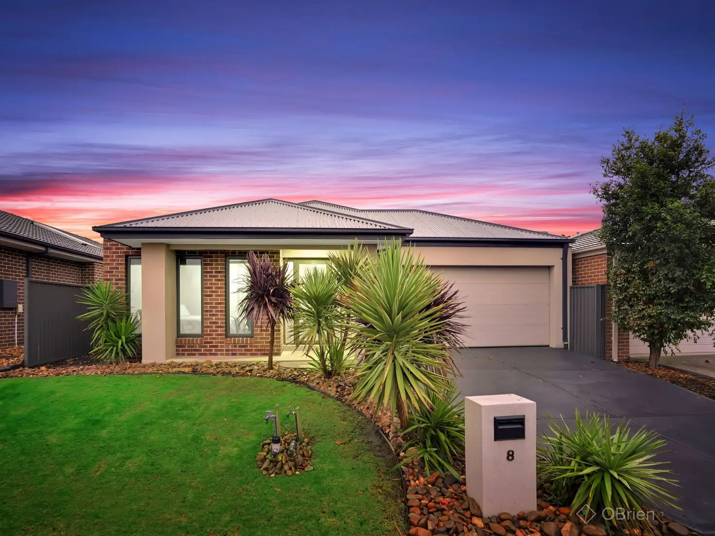Main view of Homely house listing, 8 Cloverbank Drive, Cranbourne East VIC 3977